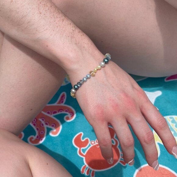 Hand Knotted Pearl and Aquamarine Bracelet - Handmade - Picture 14 of 14